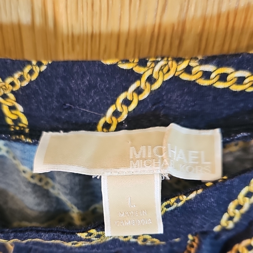 Michael Kors Dark Blue Top with Gold Chain Pattern - Picture 2 of 9